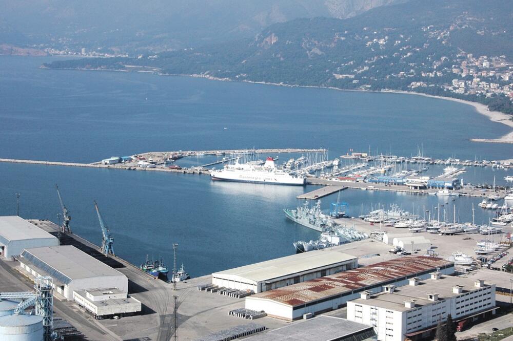 Luka Bar, Foto: Anto Baković