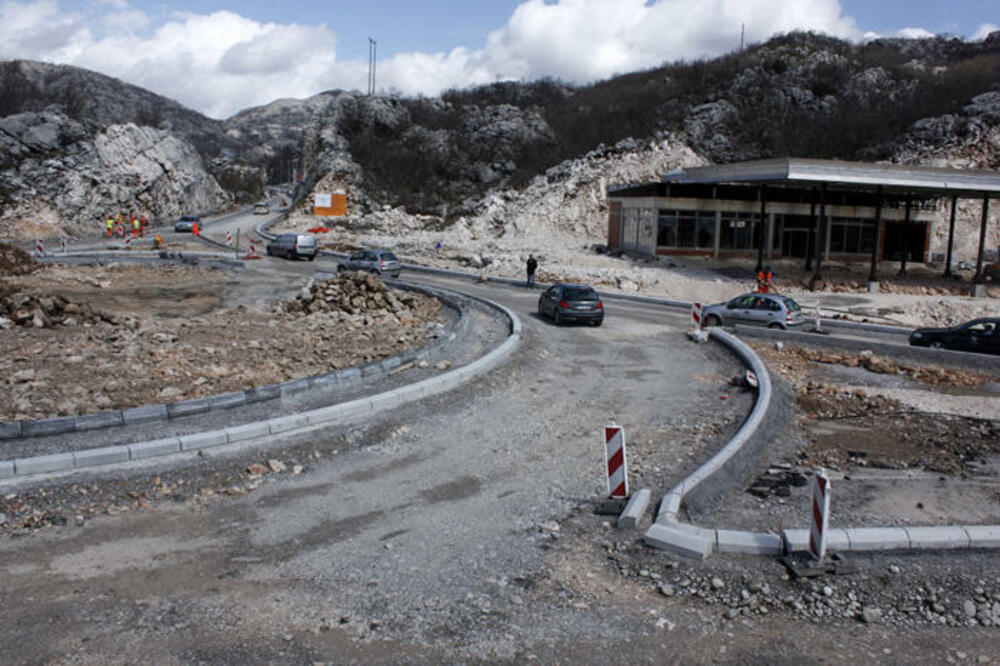 Cetinje kružni tok radovi, Foto: Prijestonica