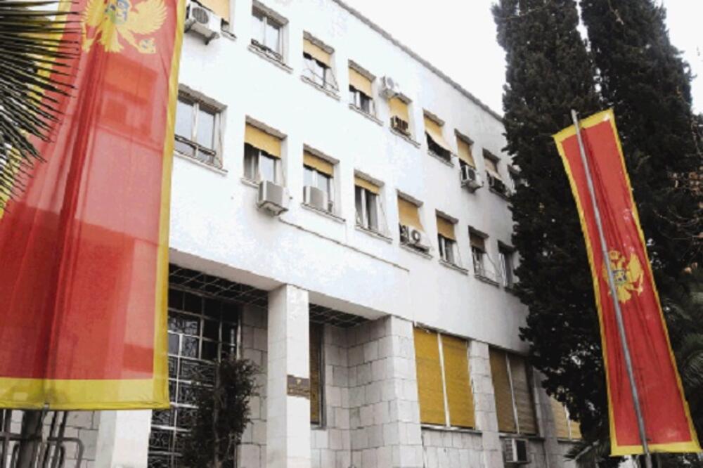 zastava Skupština, Foto: Luka Zeković