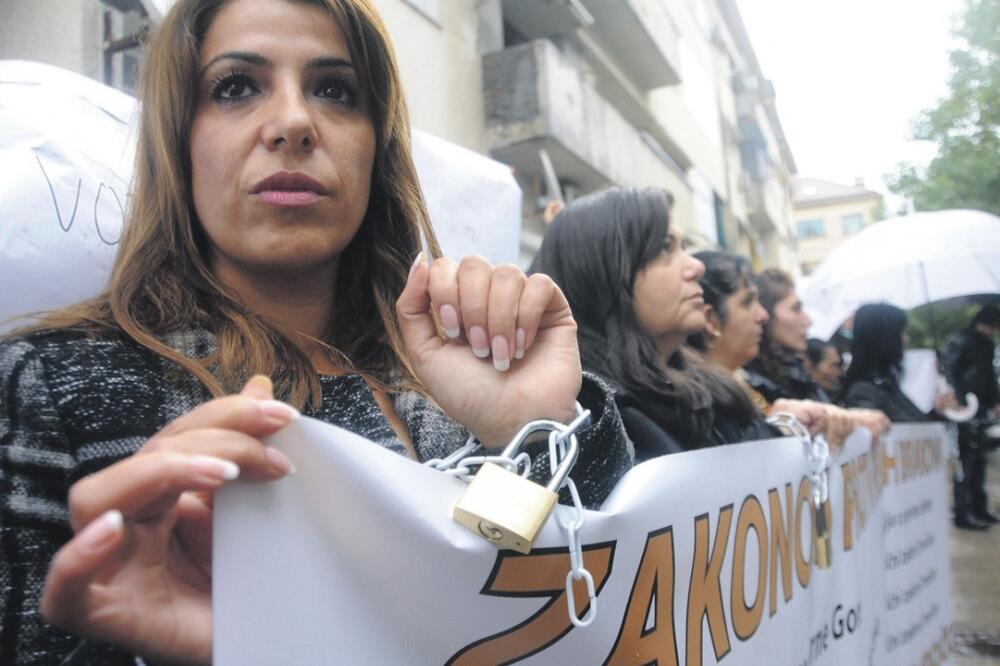 protest nasilni brakovi, Foto: Boris Pejović