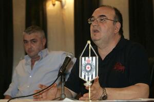 Vujoševiću dva meča suspenzije, Zvezda jedan bez publike