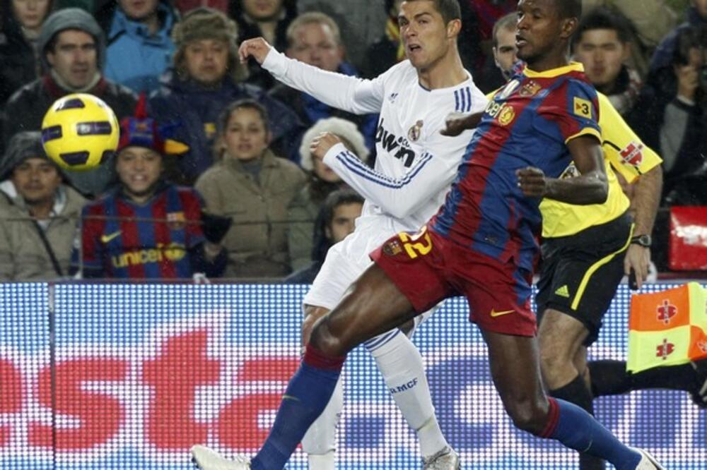 Abidal, Foto: Reuters