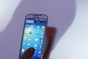 Samsung Galaxy S4: Baterija drži 63 sata