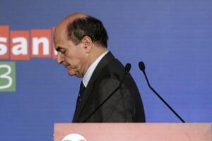 Italija bez vlade, Bersani vratio mandat