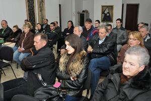 SNP Podgorica na terenu: Izađite masovno na izbore i podržite...