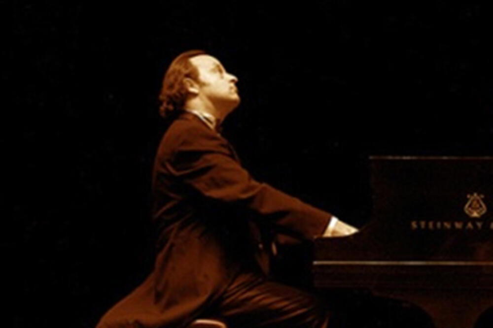 Toma Stanić, Foto: Muzickahercegnovi.com