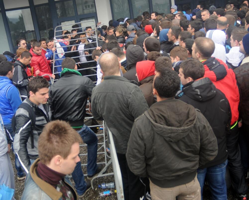 Sportski centar, Engleska Crna Gora