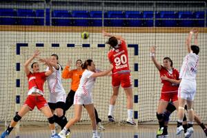 Rukometašice glatko izgubile od Hrvatske