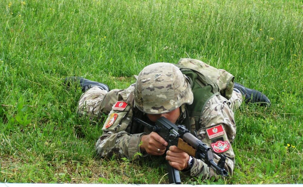 vojnik, vojska, Crna Gora