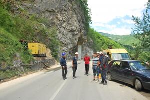 Radnici Boksita obustavili radove na tunelu Tifran