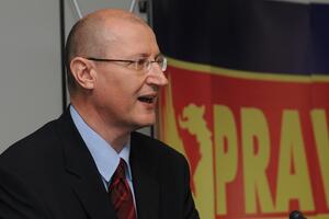 Bojović prikupio oko dvije hiljade potpisa