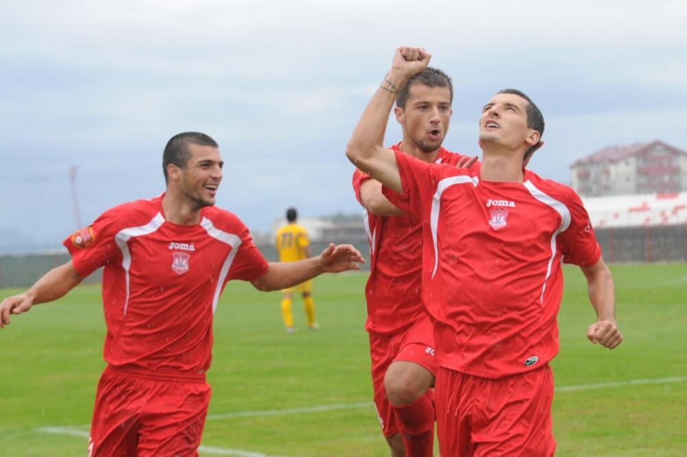 Mladost, Foto: Savo Prelević