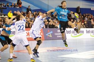 Sedam golova Rakčevića, Metalurg korak od četvrtfinala