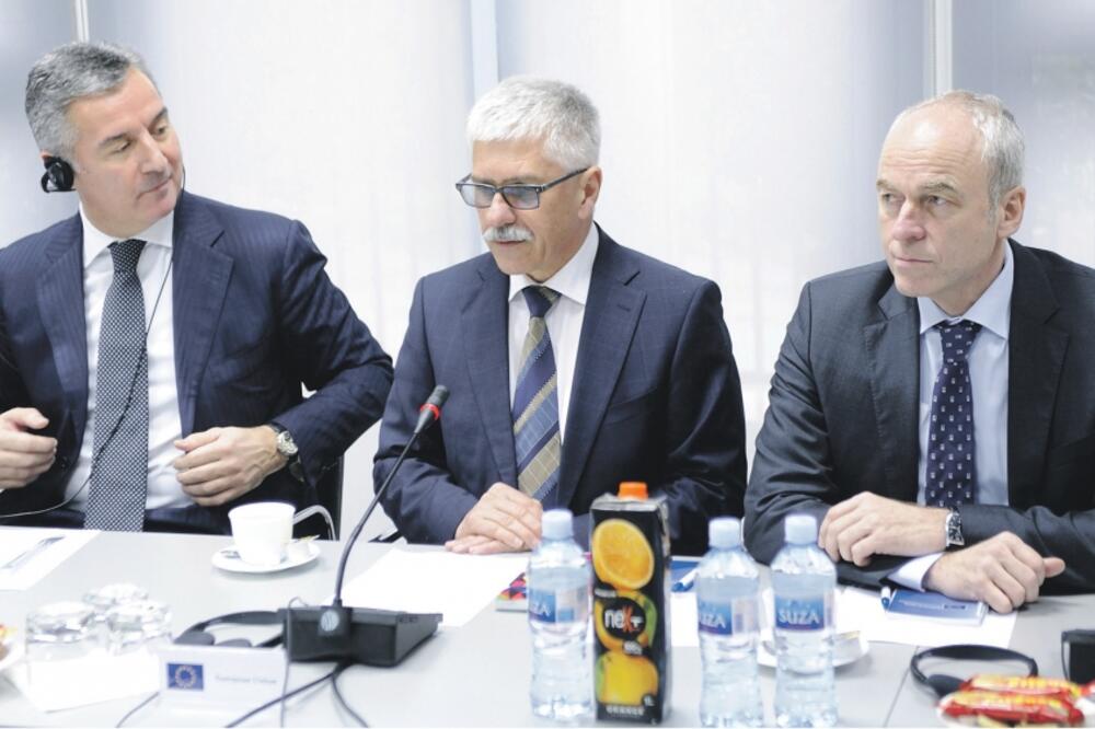 Milo Đukanović, Mitja Drobnič, Dirk Lange, Foto: Savo Prelević