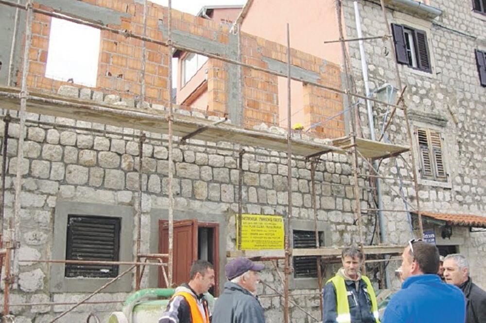 Prčanj, Dragan Pavićević, Foto: Vijesti