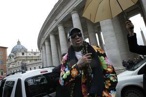 Denis Rodman došao u Vatikan na izbor pape