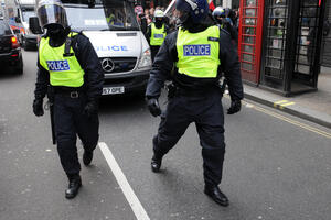 Osmoro uhapšeno u Londonu zbog silovanja djevojčice