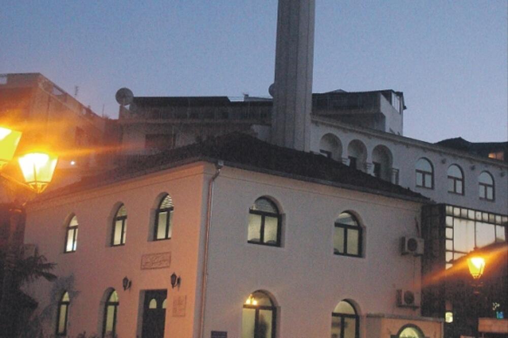 Džamija Vrh Pazara, Foto: Samir Adrović