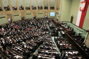 Gej poslanici u prvom redu poljskog parlamenta