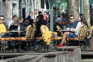 I u nedjelju sunčano i vjetrovito