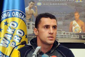 Ivan Strugar otvara školu kik boksa