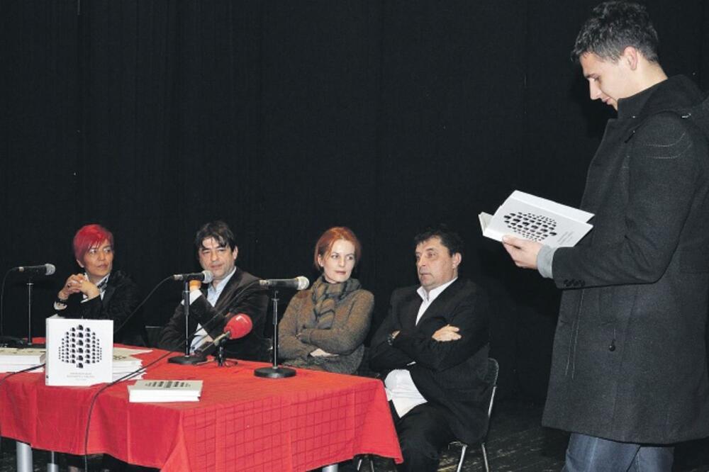 promocija, Nikšićko pozorište, Foto: Vijesti