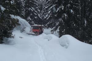 Motornim sankama pomogli bolesniku, kola Hitne nisu mogla doći