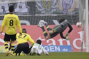 Remi u derbiju Gladbah - Dortmund