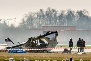 SAD: Petoro poginulo u padu manjeg aviona