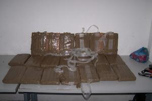 Policija kod Tuzi zaplijenila preko 100 kilograma skanka