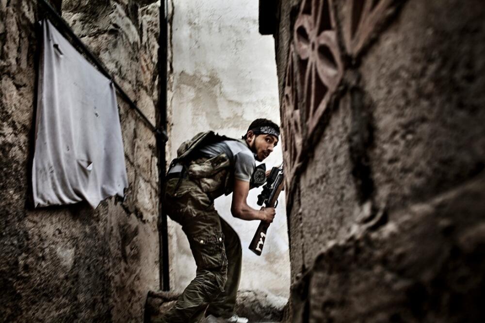 Sirija, Alepo, pobunjenik, Foto: Beta/AP
