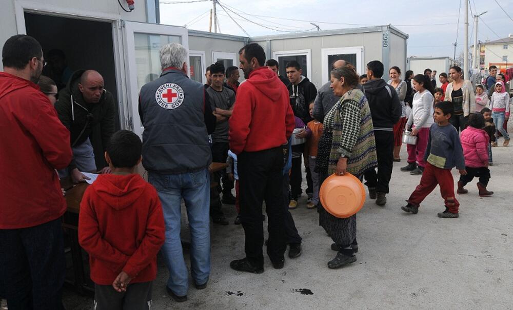 kamp Konik, dijeljenje obroka iz ZIKS-a