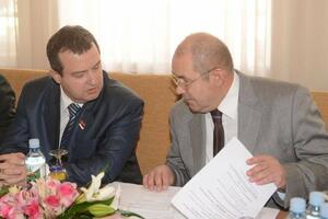 Dačić i Pastor: Preduzeti mjere za bezbjednost u Vojvodini