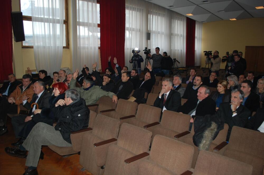 SO Nikšić, Foto: Ivan Petrušić