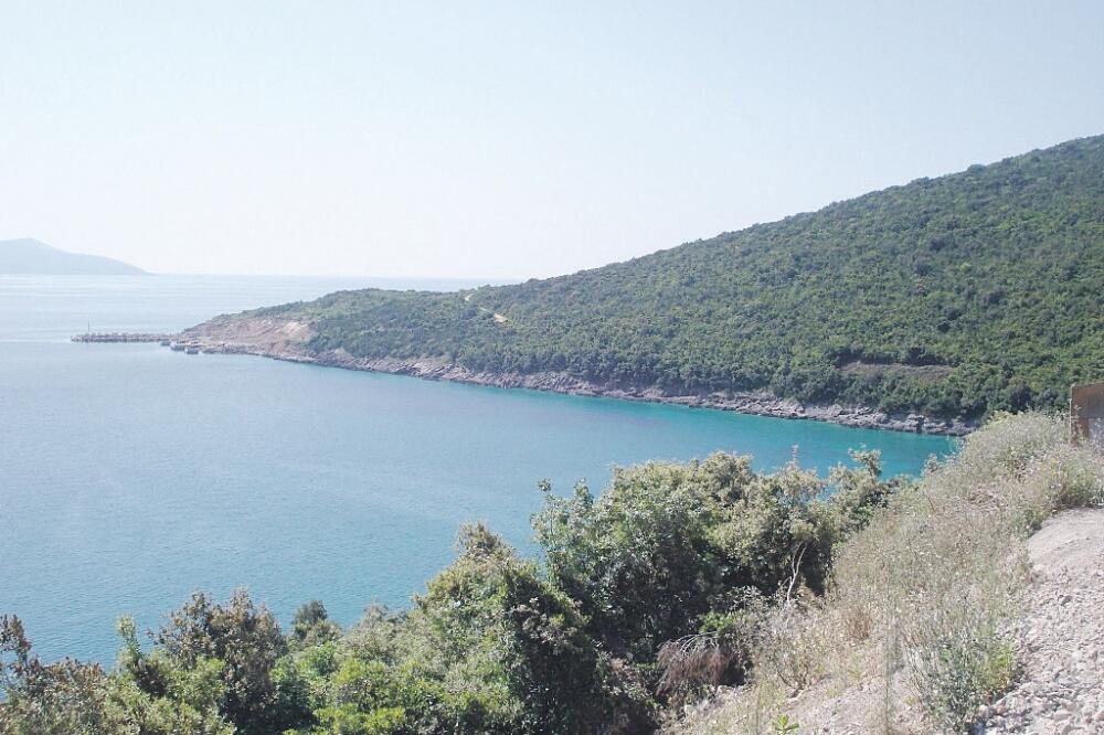 Kamenolom Luštica Bay, Foto: Siniša Luković