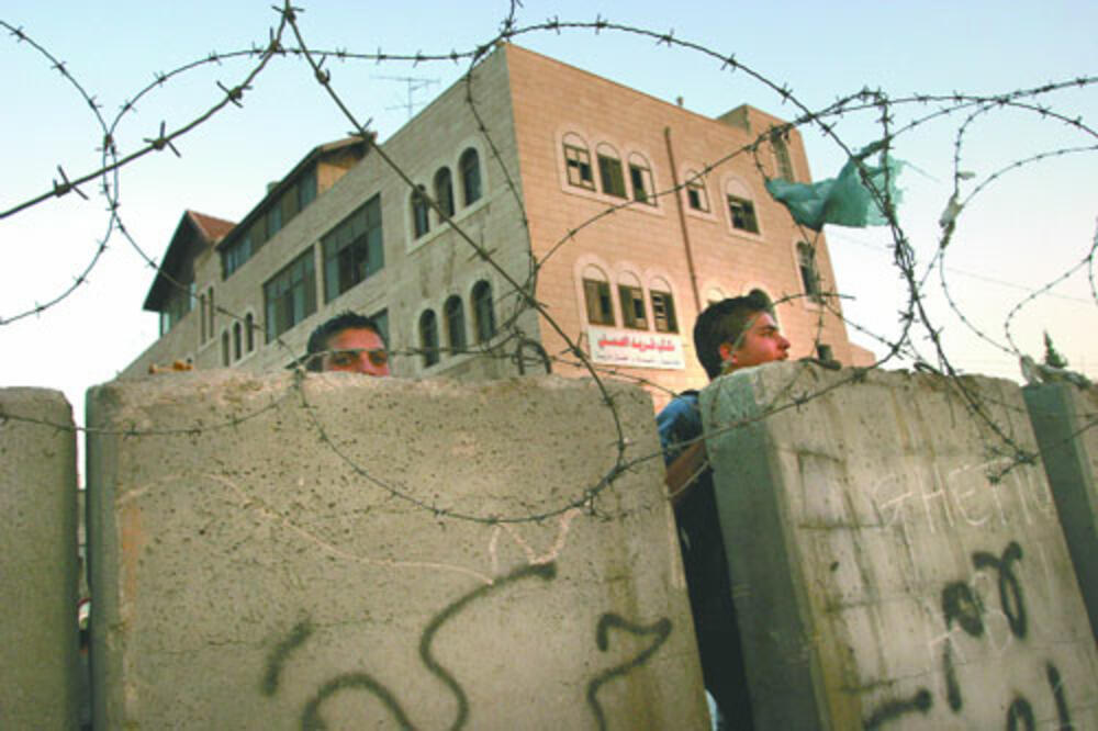 Izrael, zid, Foto: Thevillager.com