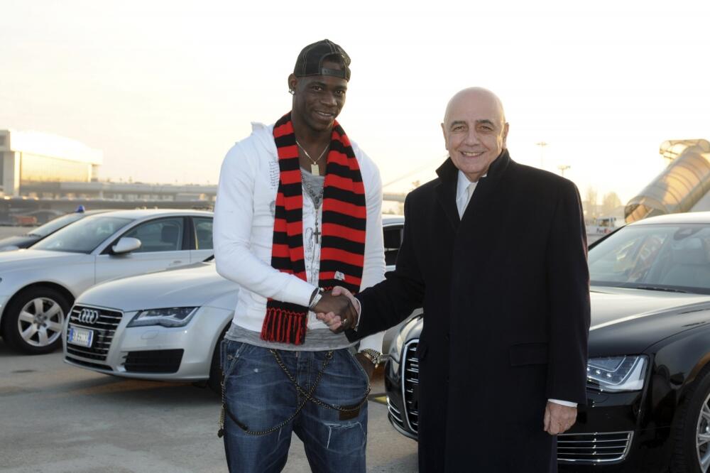 Mario Baloteli i Adrijano Galijani, Foto: Reuters