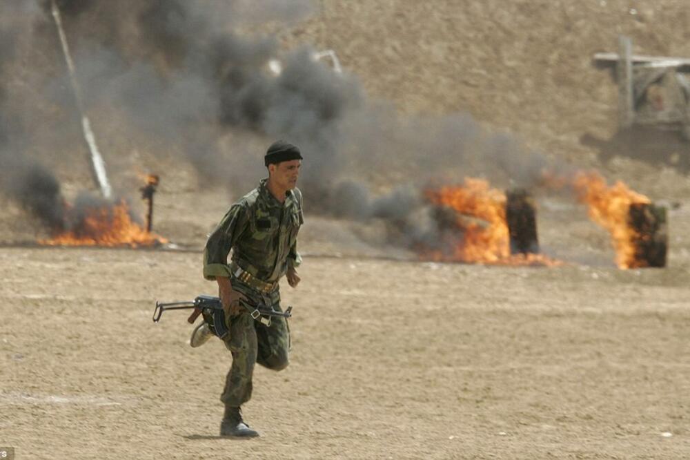 Alžir, taoci, Foto: AP