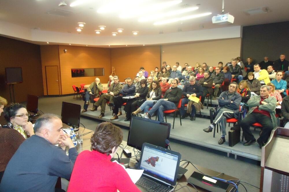 Javna rasprava, Tivat, Foto: Siniša Luković