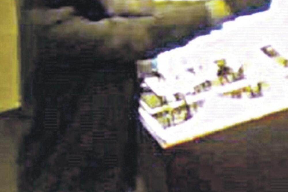 Pink Panteri, Foto: Police.ch