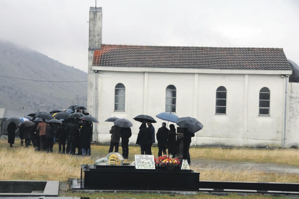 Zef Dedivanaj, Dinoša, kapela, Foto: Boris Pejović