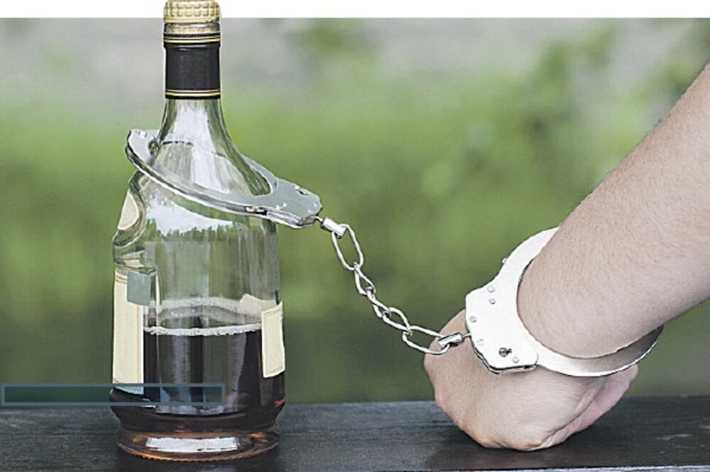 alkohol, policija, Foto: Shuterstock