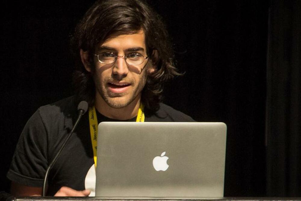 Aron Švarc, Foto: Mashable.com