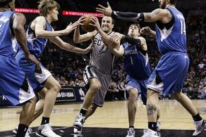 Porazi Minesote i Orlanda, dobre partije Pekovića i Vučevića