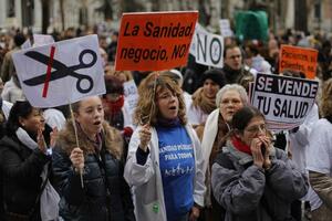 Madrid: Hiljade ljudi protestuje zbog privatizovanja zdravstvene...