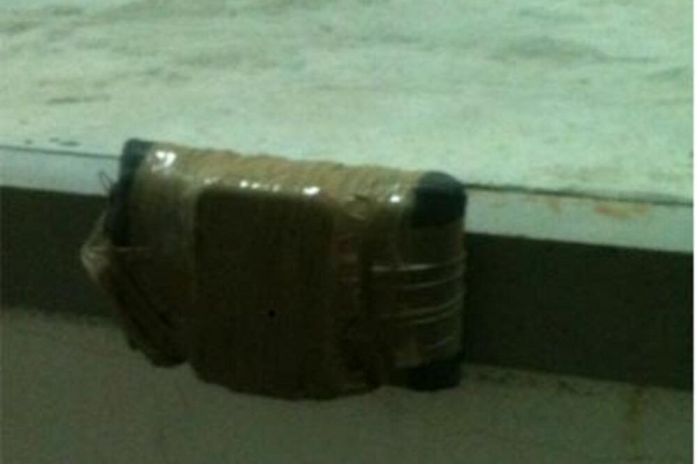 Bomba Sukobin, Foto: Uprava policije