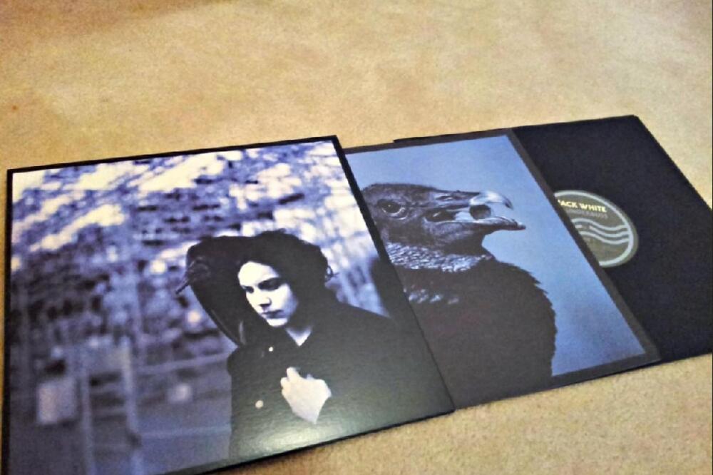 ploče, Foto: Webradio.bg