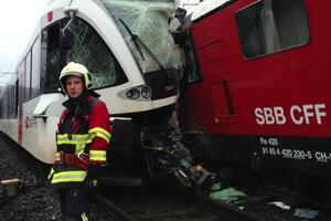 Sudar vozova u Švajcarskoj, 17 osoba povrijeđeno