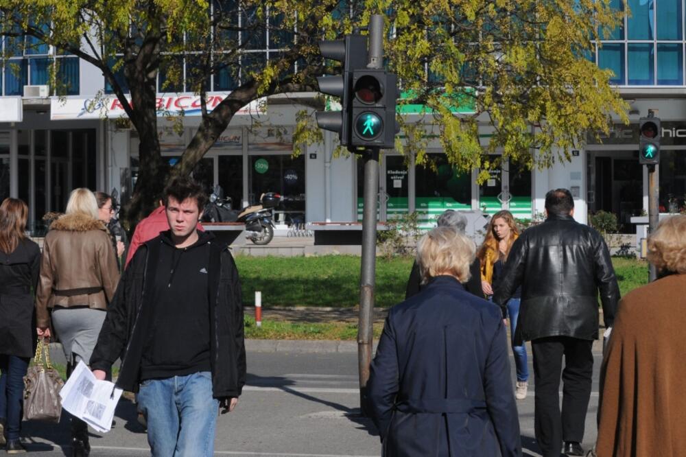 pješački prelaz, Maksim, Foto: Savo Prelević