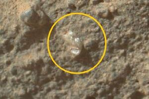 Snimci sa Marsa: Kjuriositi naišao na "cvijet"